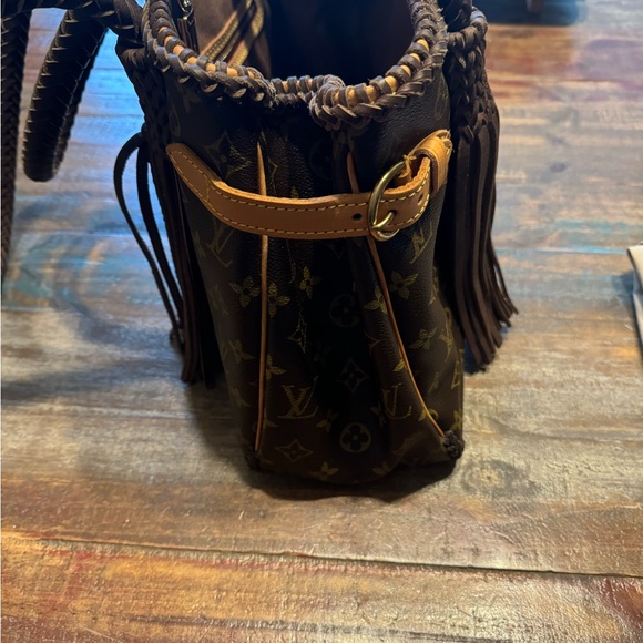 Boho Louis Vuitton - Picture 7 of 11